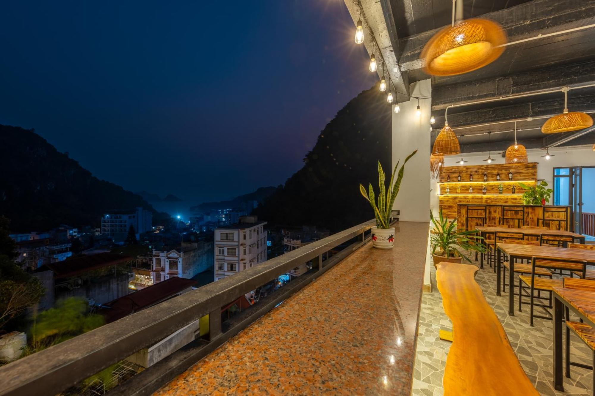 Cat Ba Xanh Spring Garden Hotel Dong Khe Sau Exterior photo