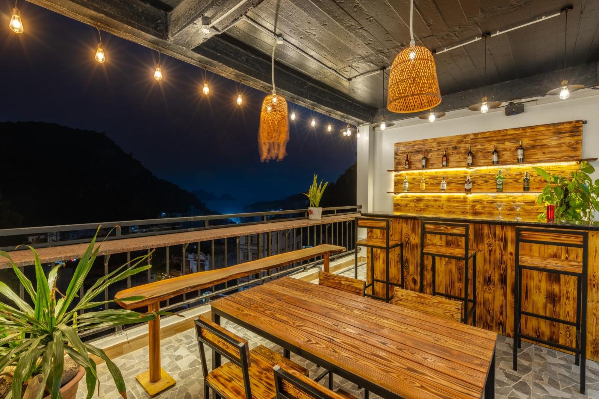 Cat Ba Xanh Spring Garden Hotel Dong Khe Sau Exterior photo