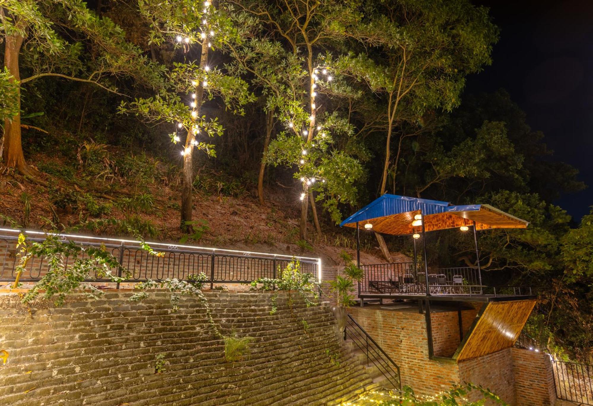 Cat Ba Xanh Spring Garden Hotel Dong Khe Sau Exterior photo