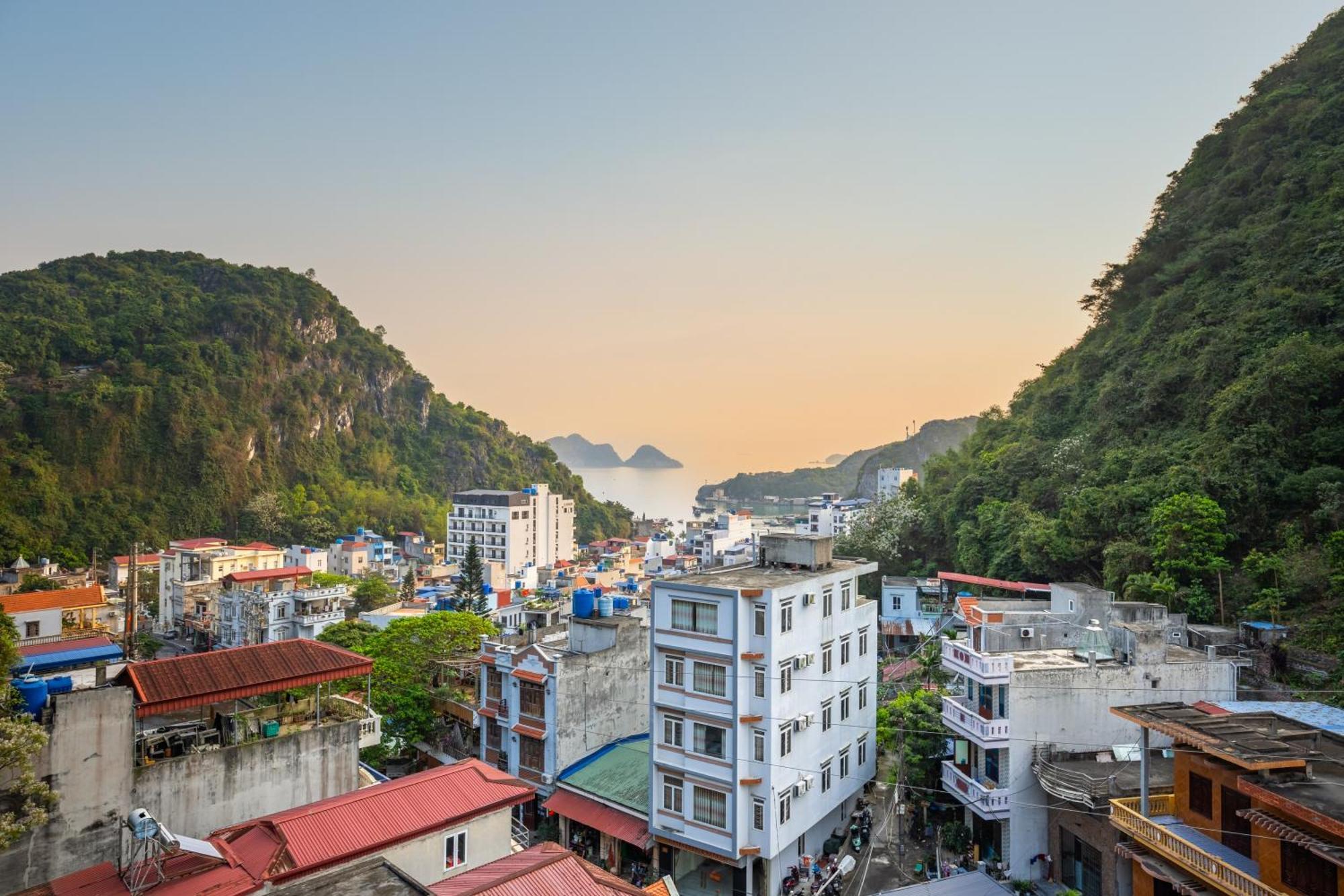 Cat Ba Xanh Spring Garden Hotel Dong Khe Sau Exterior photo